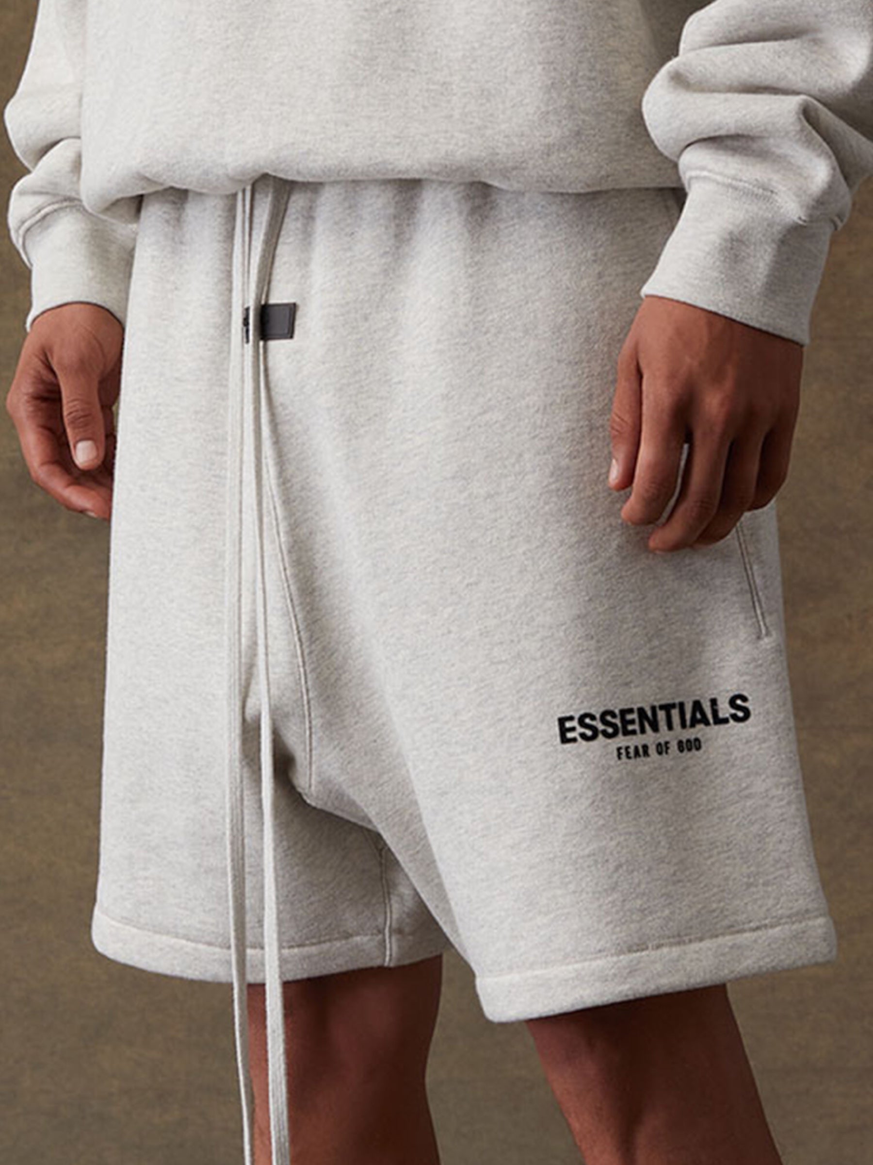 Essentials Shorts “Light Oatmeal” (SS22)