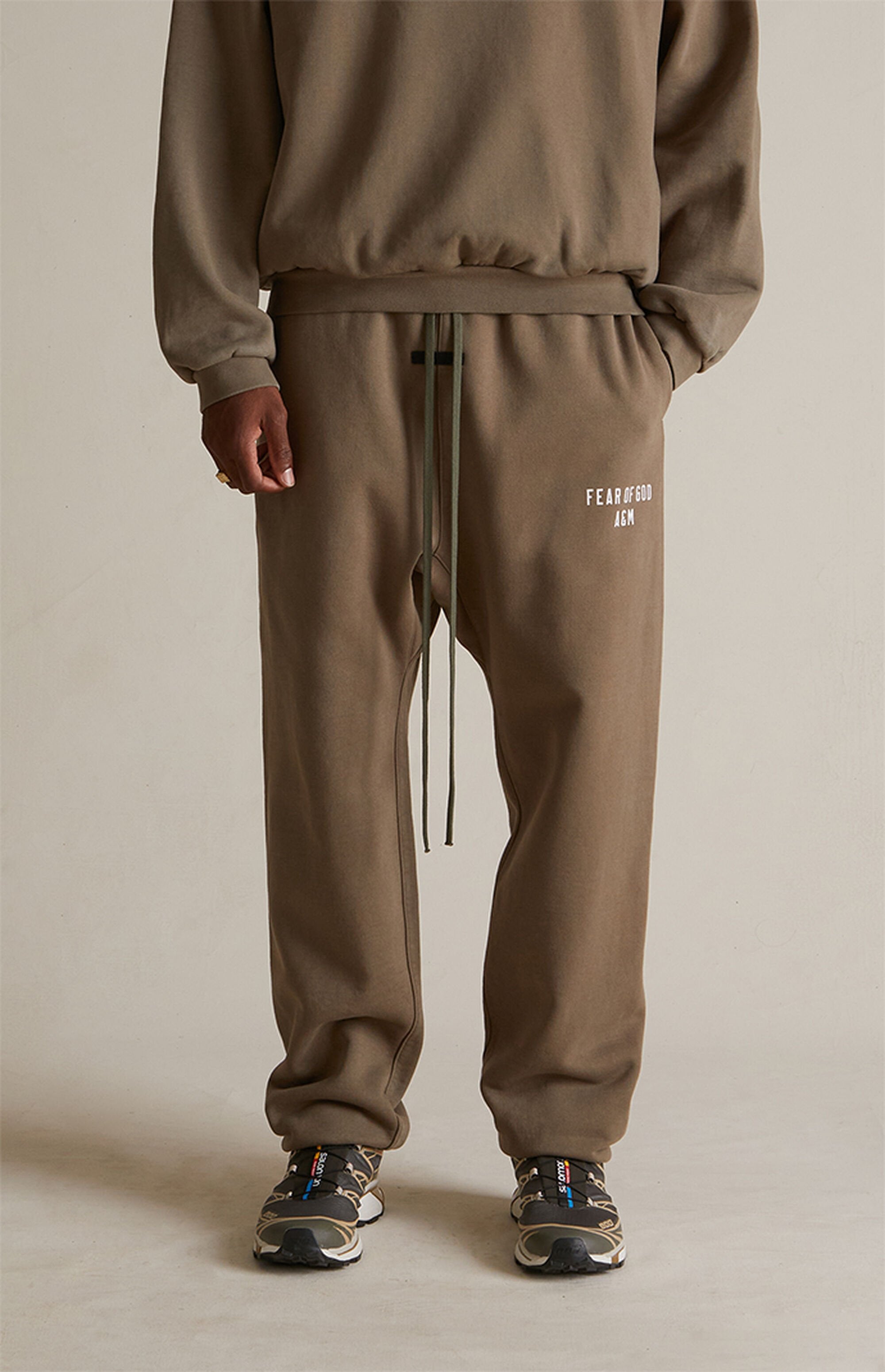 Essentials Heavy Sweatpants “Military” (FW24)