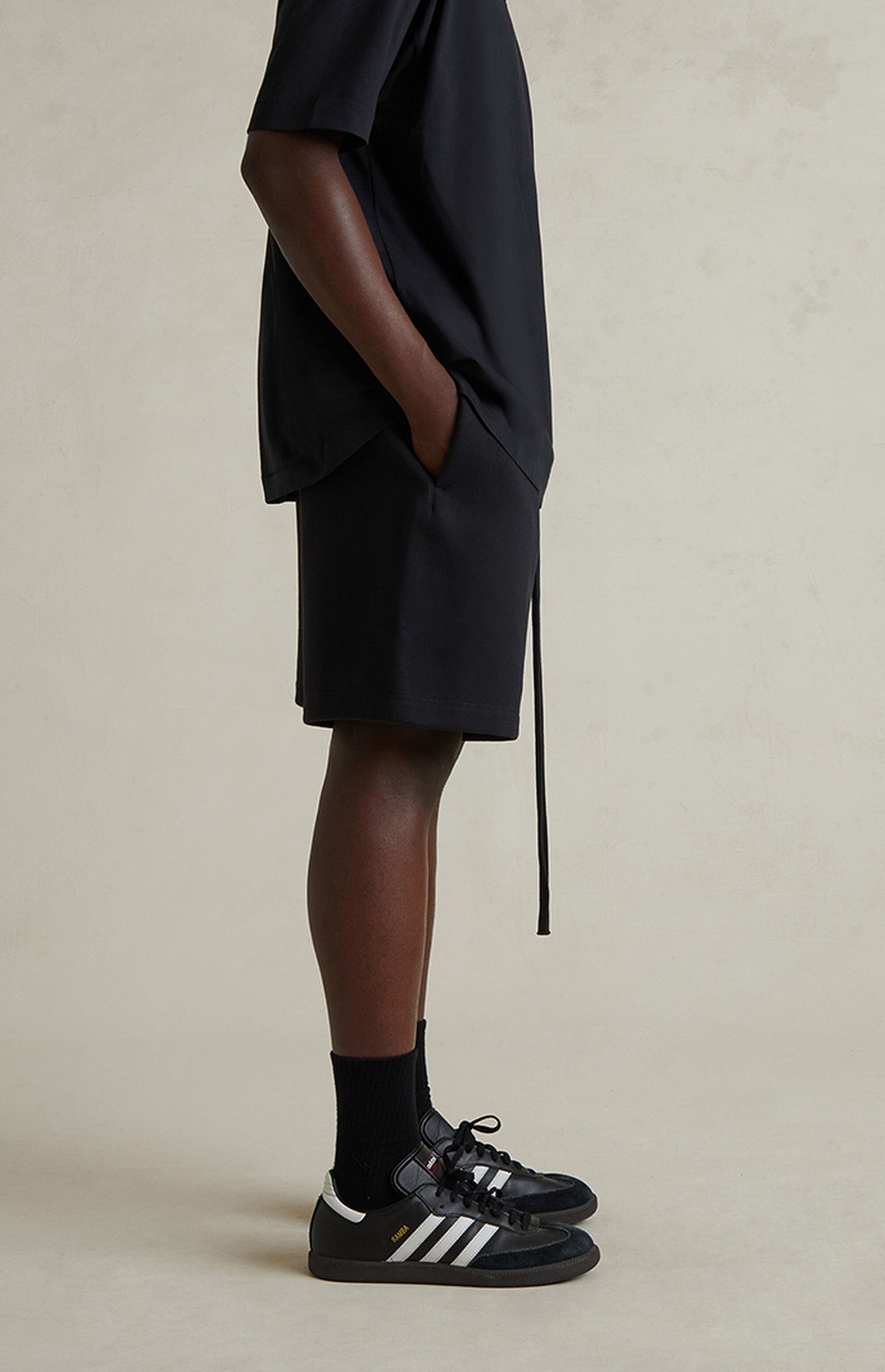 Essentials Shorts “Jet Black” (FW25)