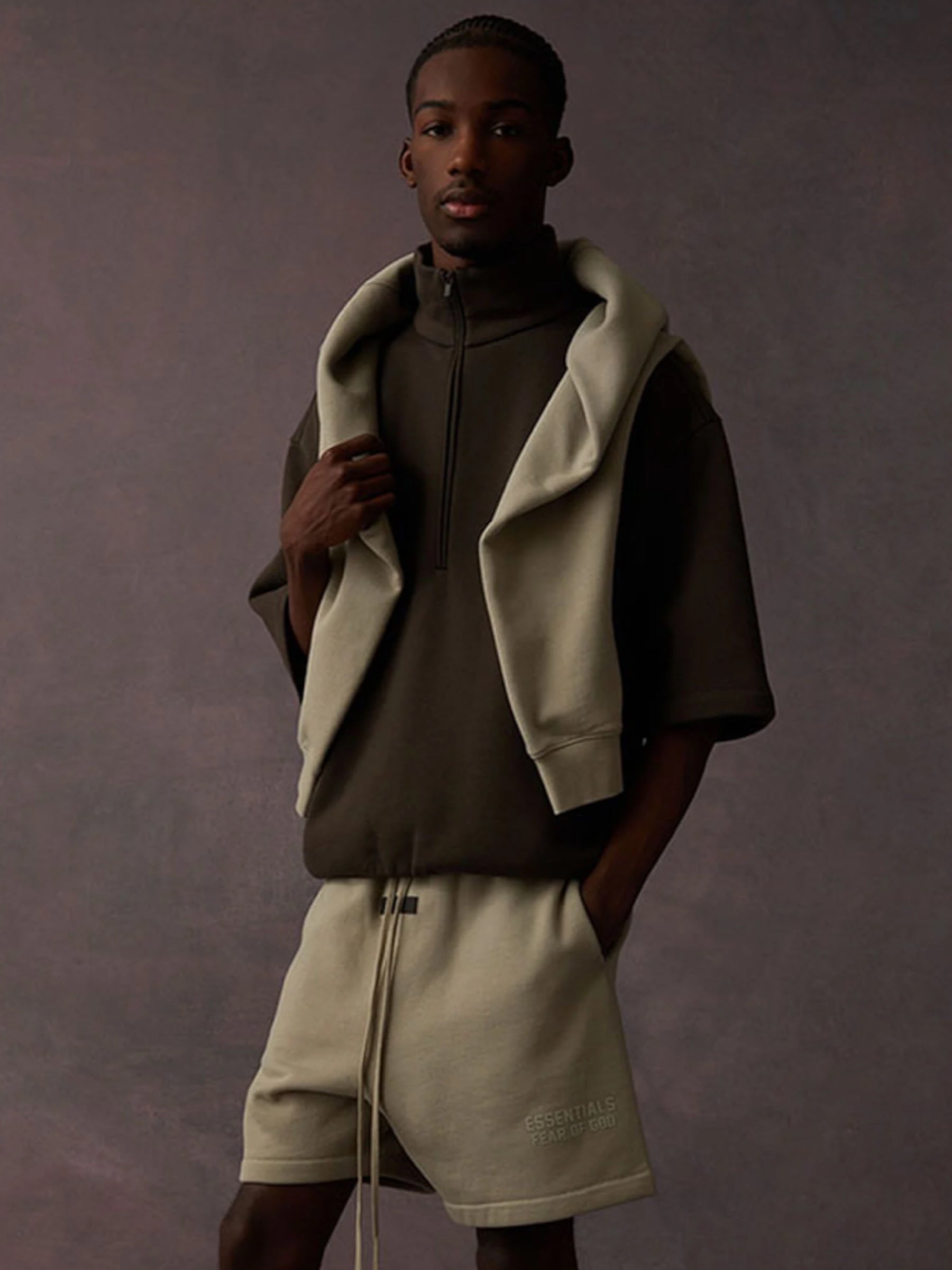 Essentials Shorts “Seal” (SS23)