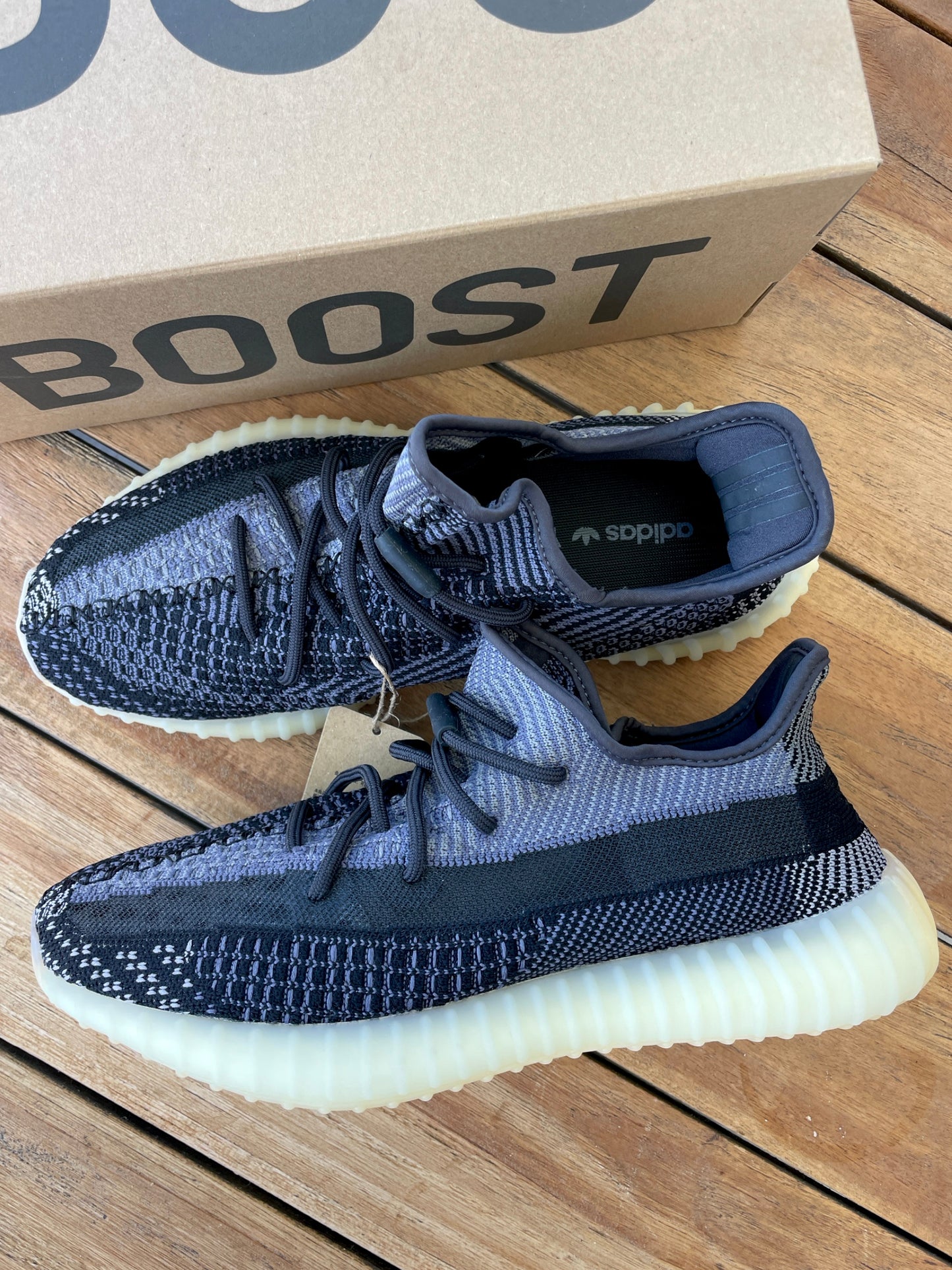 Yeezy Boost 350 V2 “Carbon”