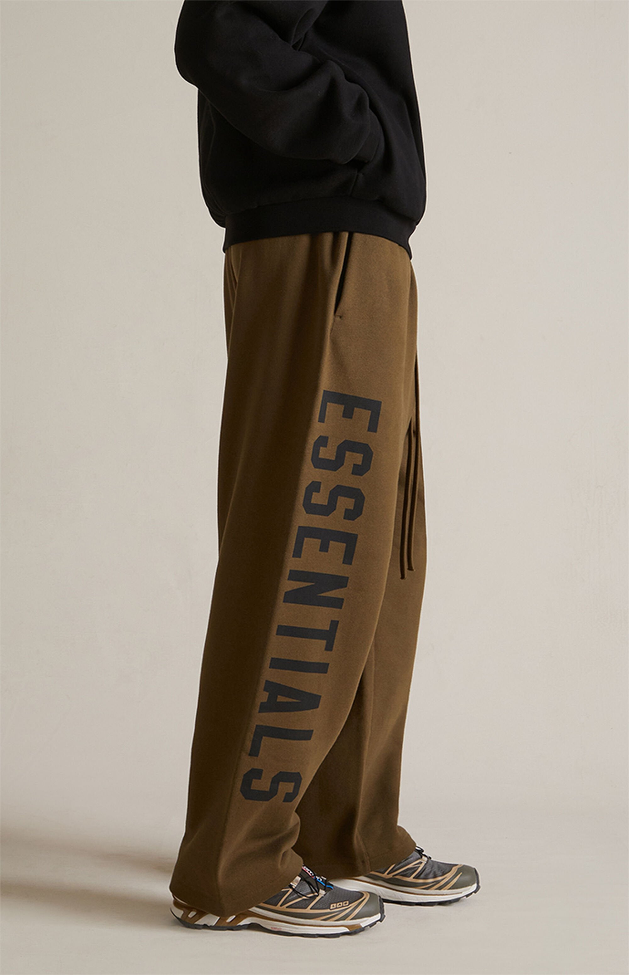 Essentials Sweatpants Relaxed “Olive” (FW24)