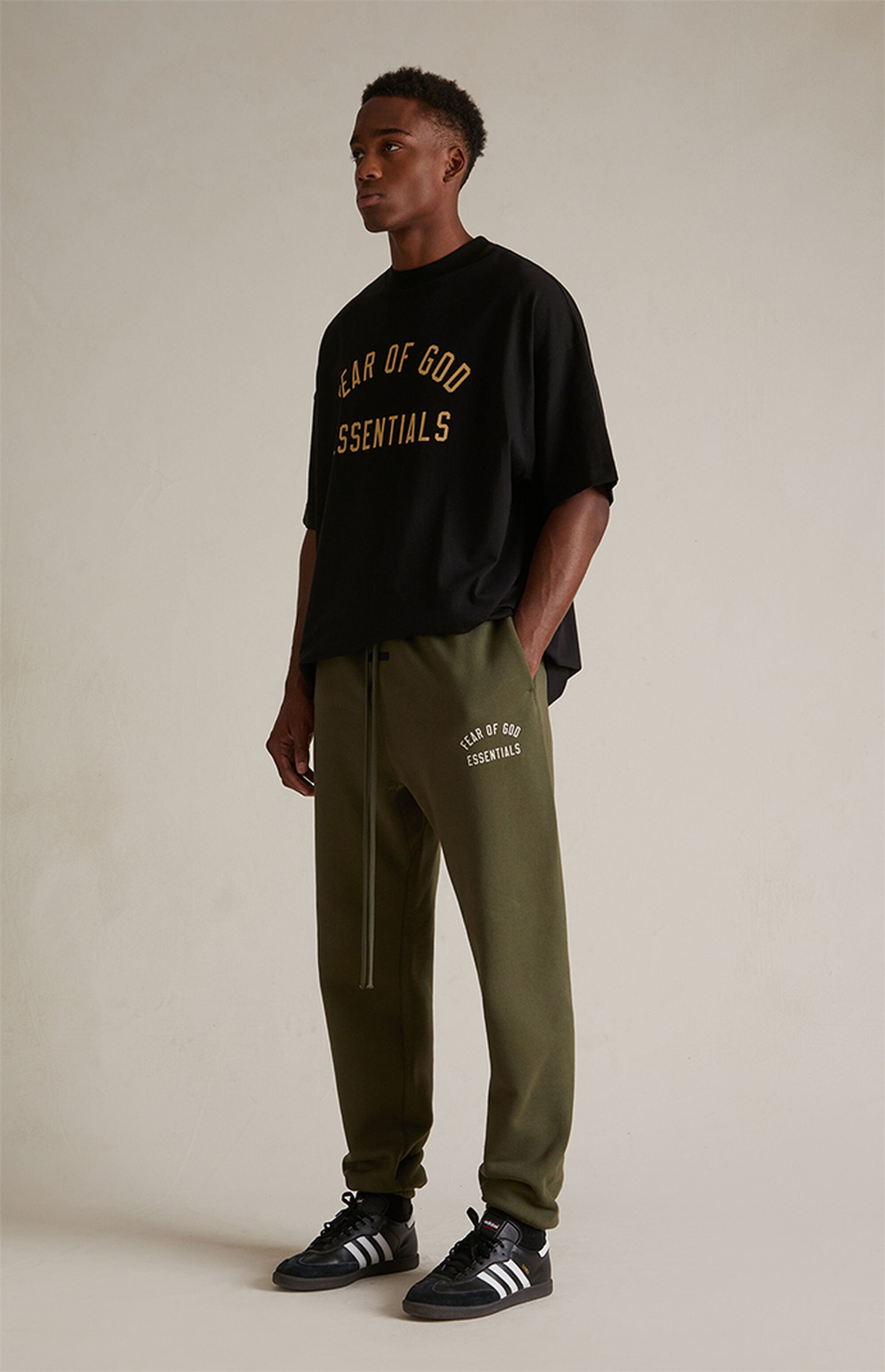 Essentials Sweatpants “Military” (FW24)