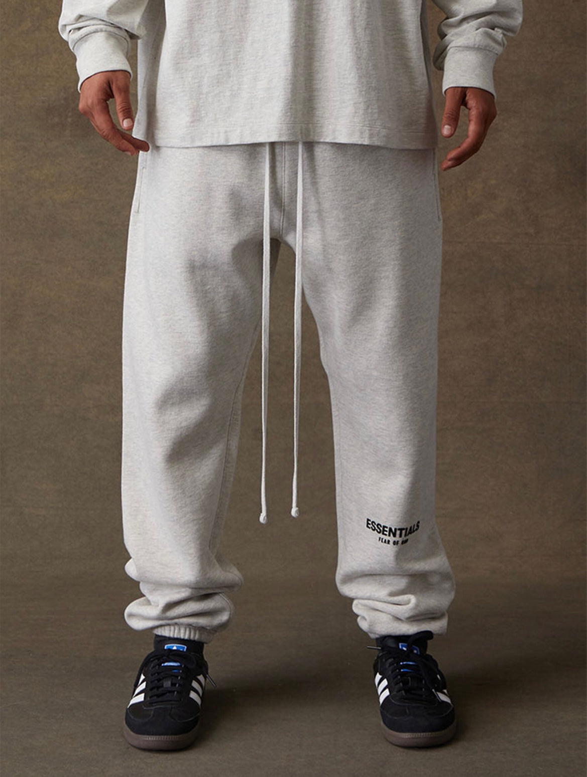 Essentials Sweatpants “Light Oatmeal” (SS22)