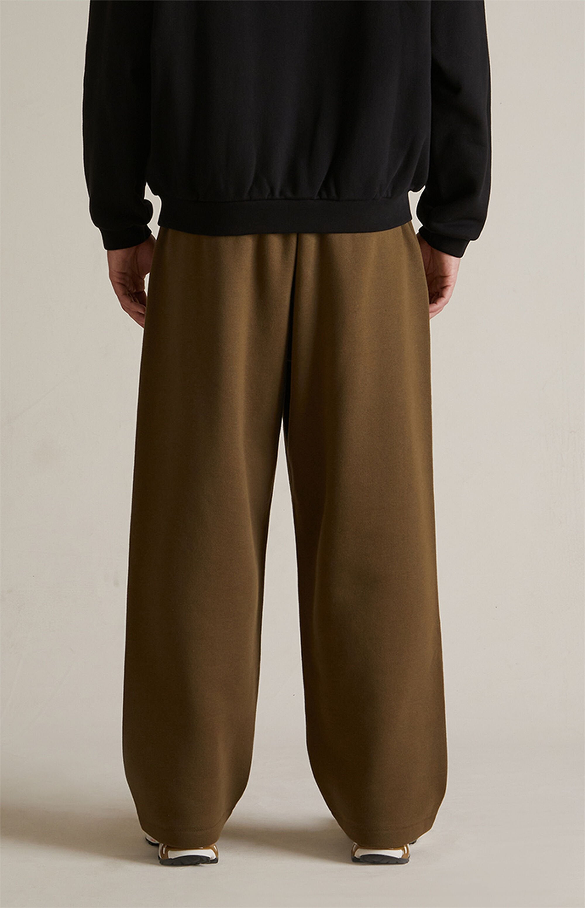 Essentials Sweatpants Relaxed “Olive” (FW24)
