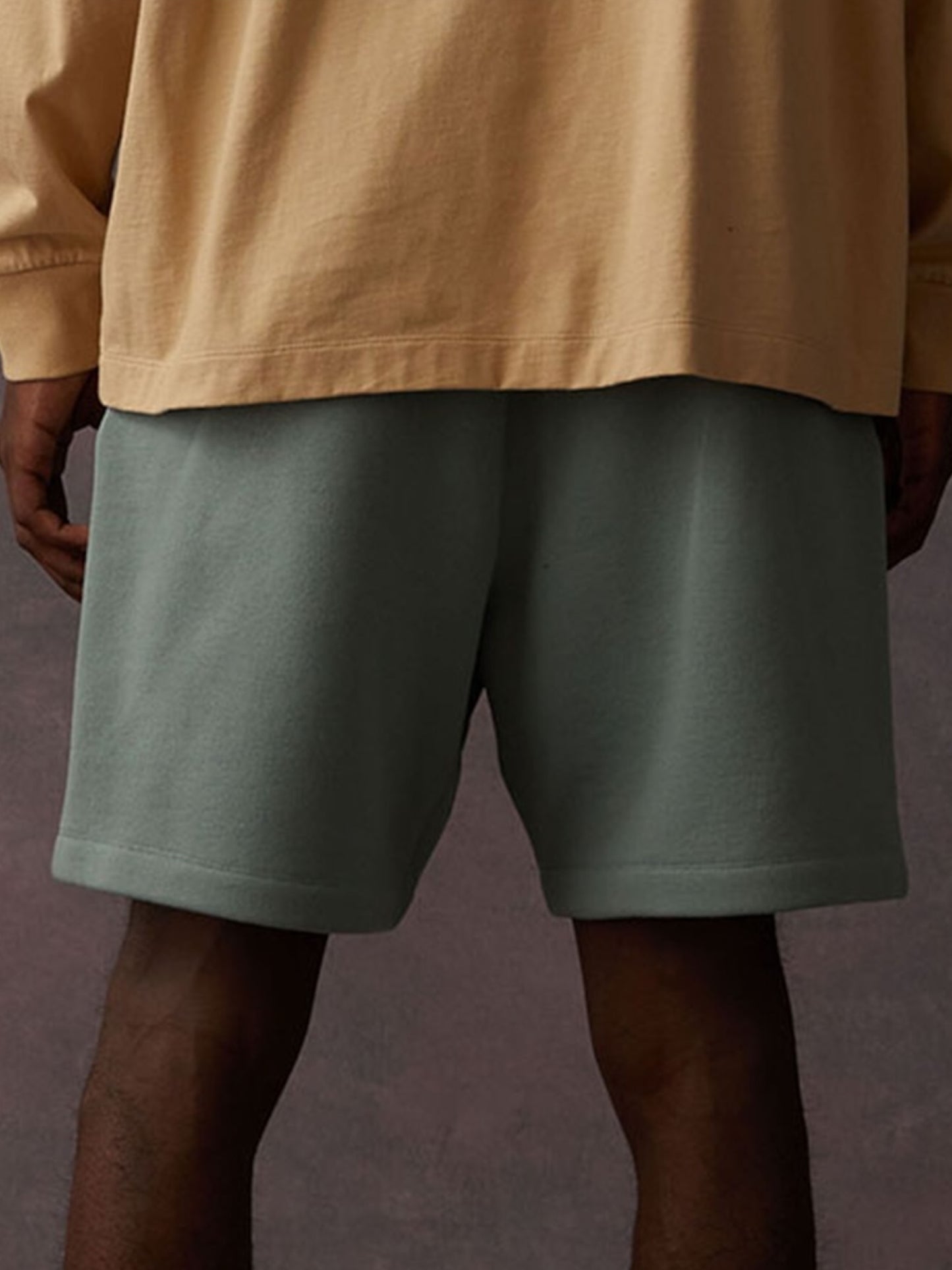 Essentials Shorts “Sycamore”