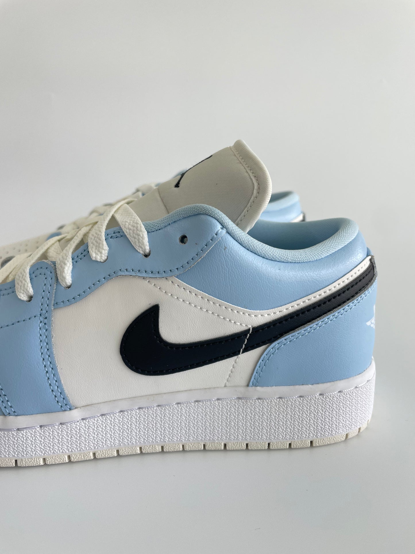 Jordan 1 Low “Ice Blue Black” (GS)