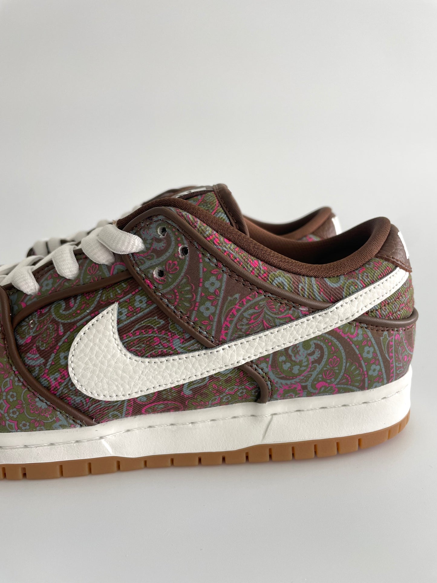 Nike SB Dunk Low “Paisley Brown”