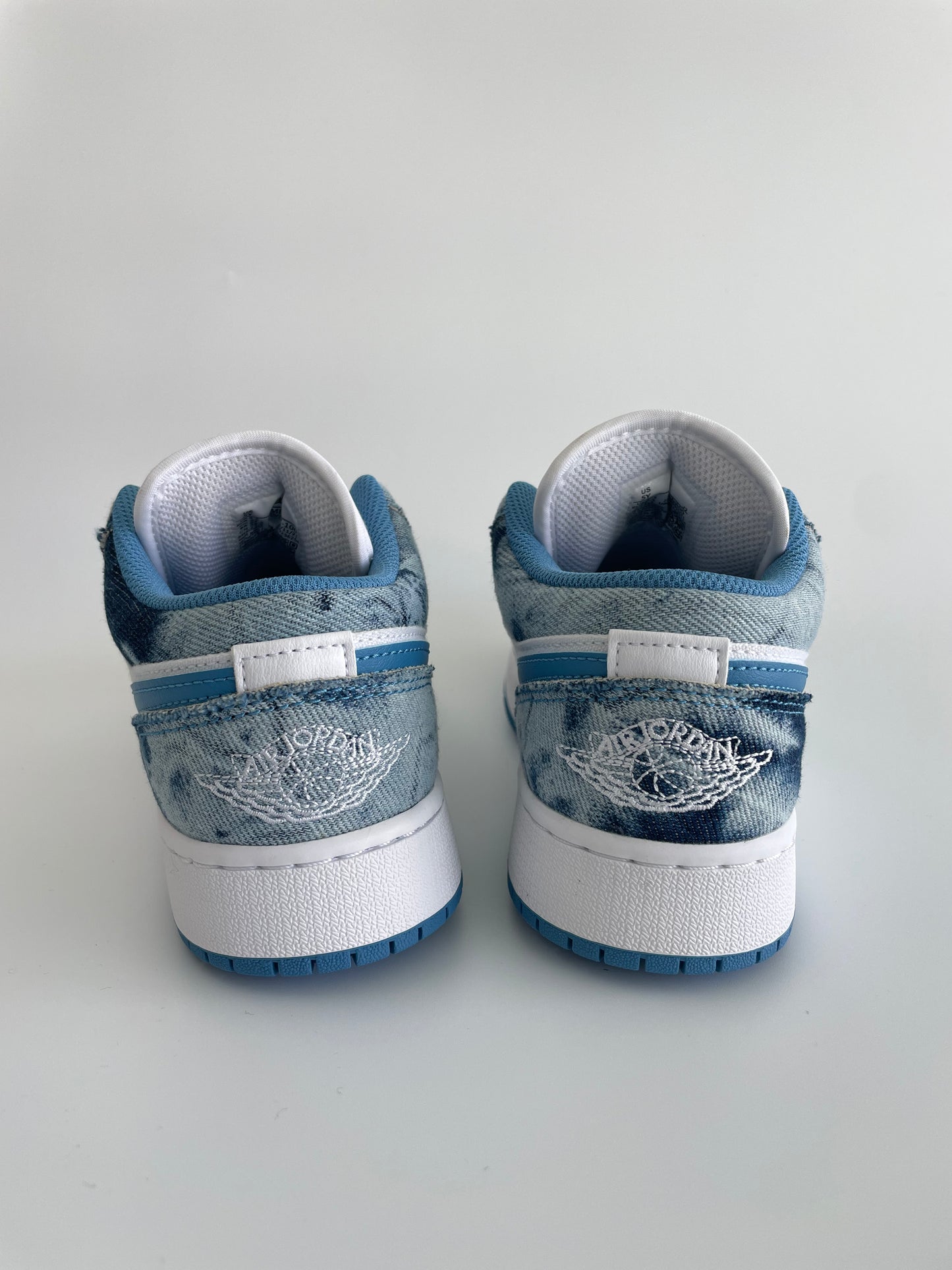 Jordan 1 Low “Washed Denim” (GS)