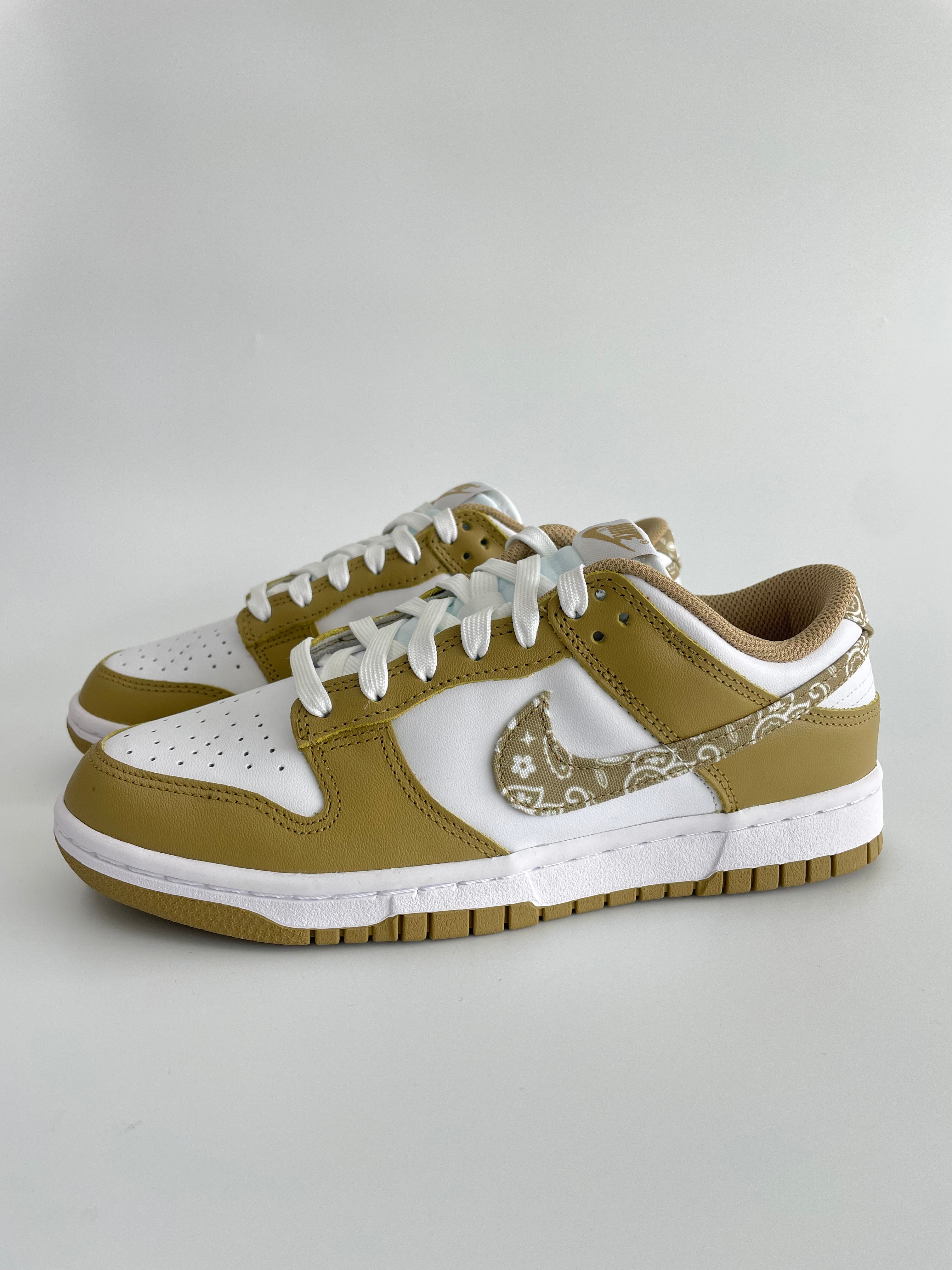 Nike Dunk Low SE “Paisley Pack Barley”