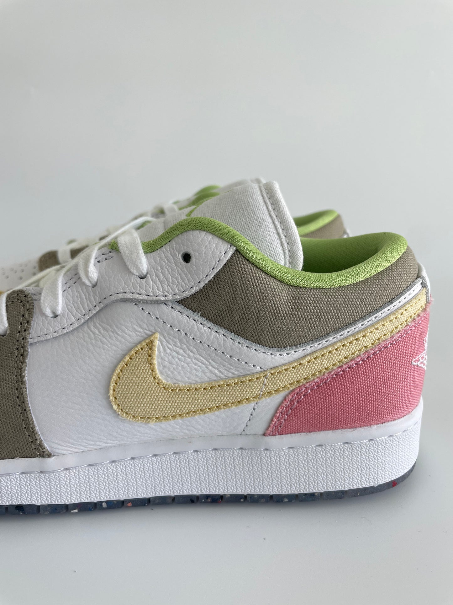 Jordan 1 Low “Pastel Grind” (GS)