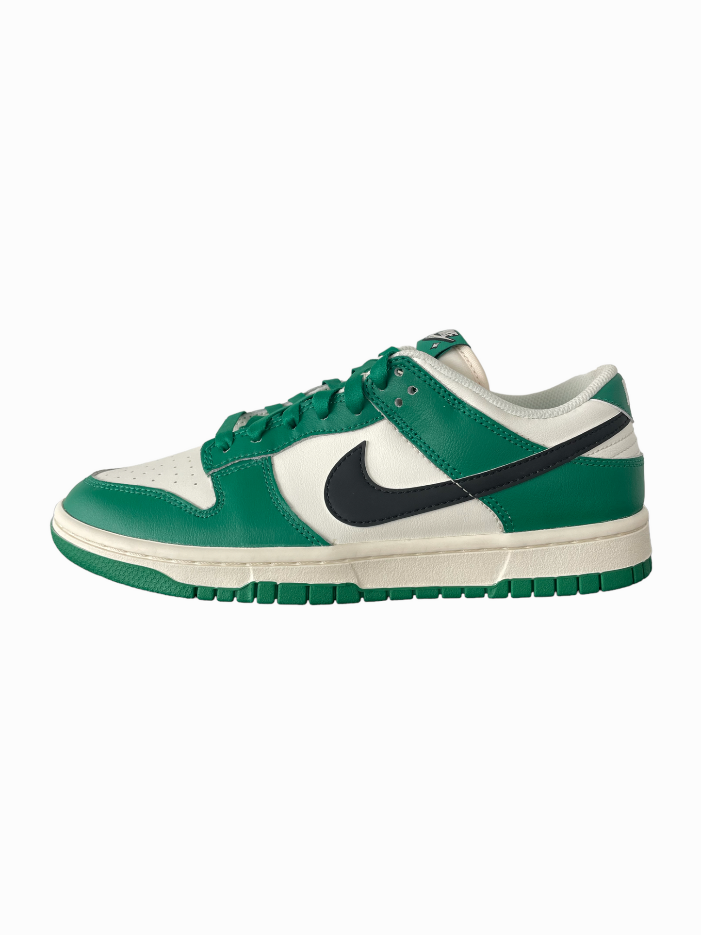 Nike Dunk Low SE “Lottery Pack Malachite Green”